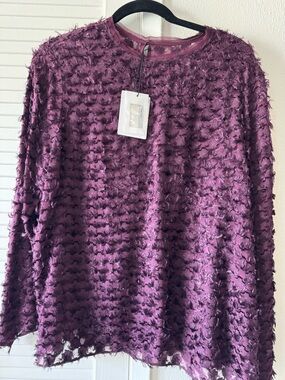 Beautiful plum purple silk top size M NWT